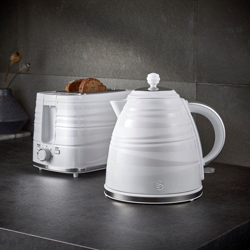 Electric Kettle with 2 Slice Toaster Swan Symphony 1.7 Litre Jug Kettle & 2